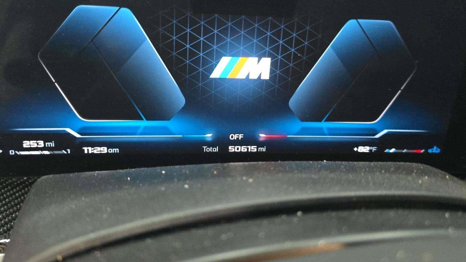 Used 2025 BMW X7 M60i AWD/4WD image 9