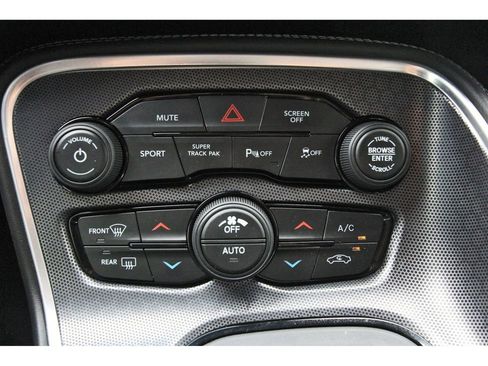 Used 2017 Dodge Challenger R/T Scat Pack w/ Dynamics Package RWD image 25