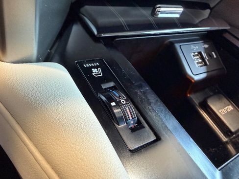 Used 2021 Lexus GX 460 Premium AWD/4WD image 21