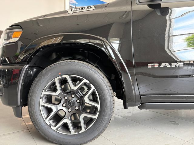 New 2026 RAM 1500 Laramie AWD/4WD image 10