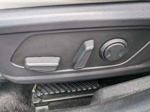 Certified 2025 Hyundai Tucson Limited AWD/4WD image 17