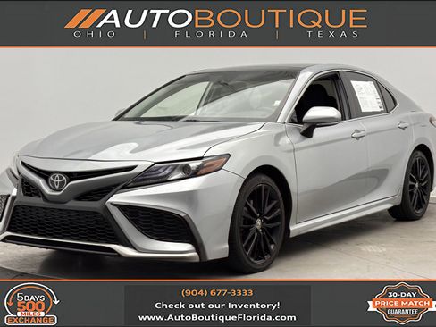 Used 2023 Toyota Camry XSE image 1