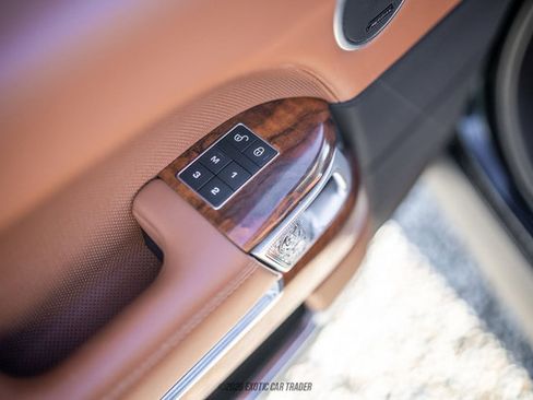 Used 2016 Land Rover Range Rover LWB SV Autobiography AWD/4WD image 38
