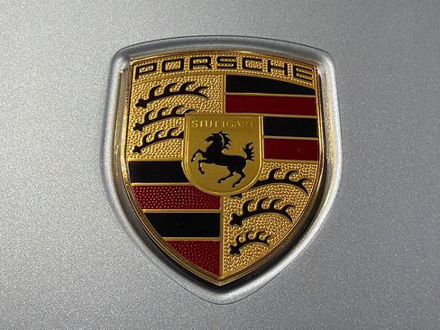 Certified 2023 Porsche Cayenne Turbo image 12