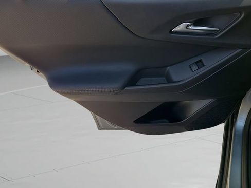 New 2027 Chevrolet Equinox LT FWD image 16