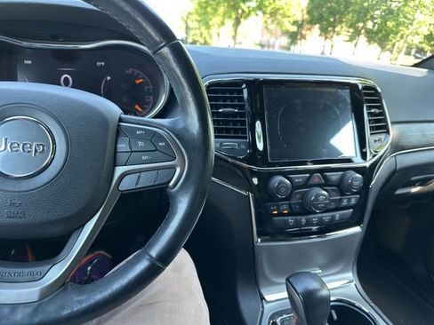 Used 2020 Jeep Grand Cherokee Limited w/ Premium Lighting Group AWD/4WD image 41