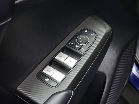 Used 2024 Mitsubishi Outlander SE image 12