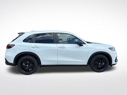 New 2027 Honda HR-V Sport image 2