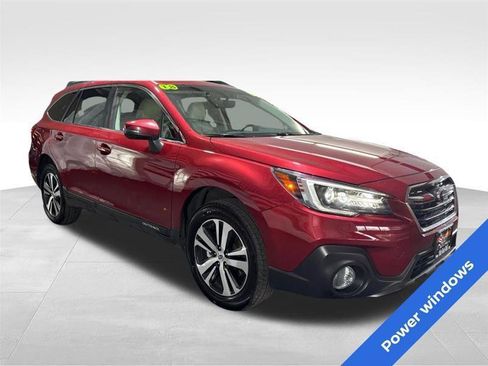Used 2018 Subaru Outback 2.5i Limited image 3