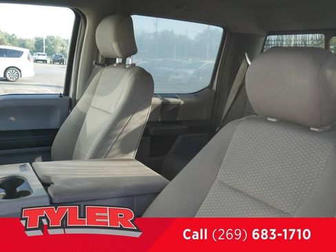 Used 2018 Ford F150 XLT w/ Equipment Group 302A Luxury AWD/4WD image 35
