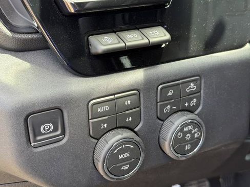 New 2026 Chevrolet Silverado 2500 ZR2 AWD/4WD image 25