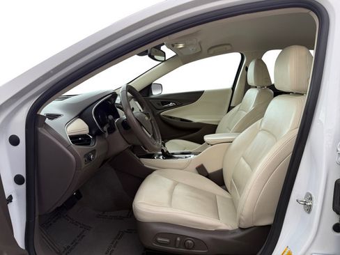 Used 2023 Chevrolet Malibu LT FWD image 10