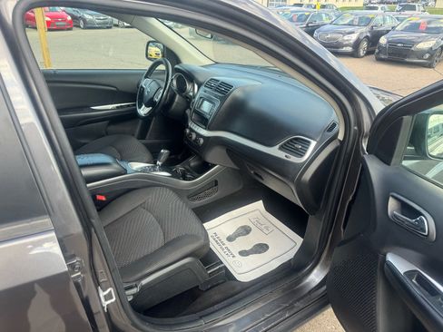 Used 2018 Dodge Journey SE w/ Connectivity Group image 12