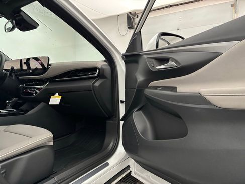 New 2026 Buick Envista Avenir image 32