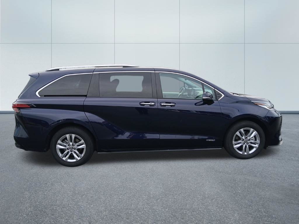 Used 2021 Toyota Sienna Limited AWD/4WD image 9