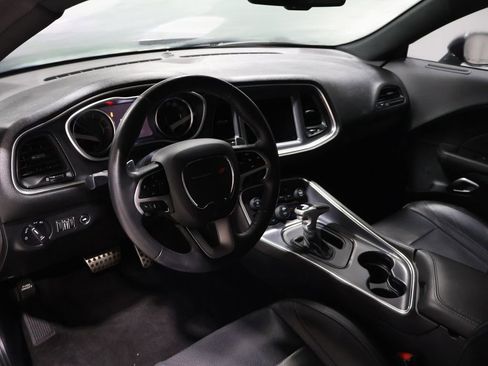 Certified 2018 Dodge Challenger GT w/ Driver Convenience Group image 16