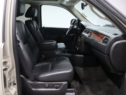 Used 2013 Chevrolet Tahoe LT w/ Luxury Package image 27