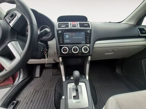 Used 2018 Subaru Forester 2.5i Premium w/ All-Weather Package AWD/4WD image 11