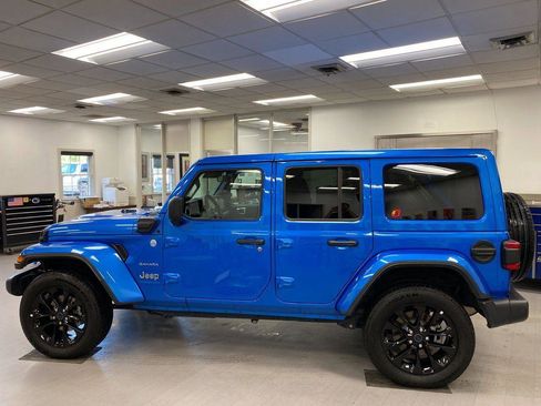 Used 2024 Jeep Wrangler Sahara image 2