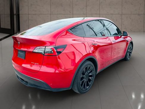 Used 2021 Tesla Model Y Long Range AWD/4WD image 3