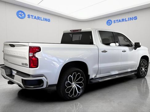 Used 2020 Chevrolet Silverado 1500 High Country w/ Z71 Off-Road Package AWD/4WD image 9