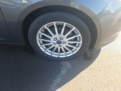 Used 2016 Ford Focus Electric Hatchback image 5