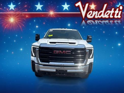 New 2026 GMC Sierra 2500 Pro w/ Convenience Package AWD/4WD image 2