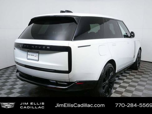 Used 2024 Land Rover Range Rover SE AWD/4WD image 3