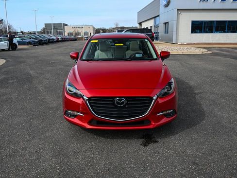 Used 2018 MAZDA MAZDA3 Grand Touring w/ Premium Equipment Package image 10