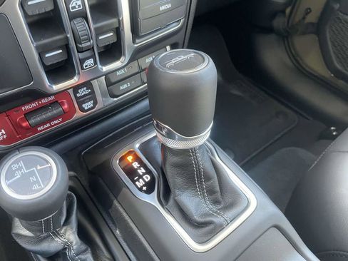 New 2026 Jeep Gladiator Rubicon w/ Steel Power Dome Hood Package AWD/4WD image 39