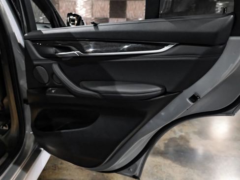 Used 2018 BMW X5 xDrive50i image 46