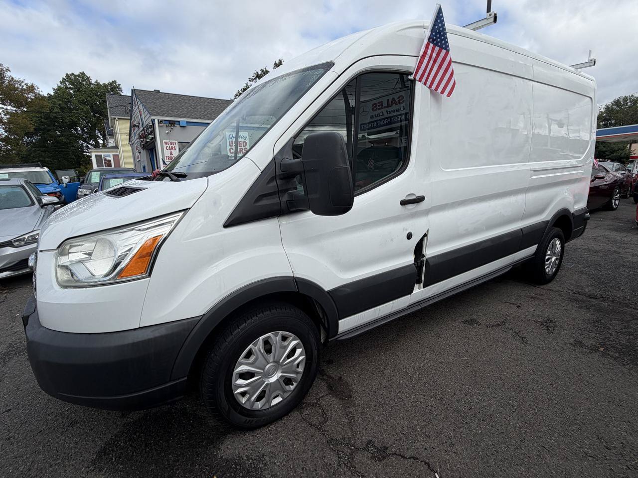 Used 2015 Ford Transit 250 148 Medium Roof w/ Interior Upgrade Package RWD image 6