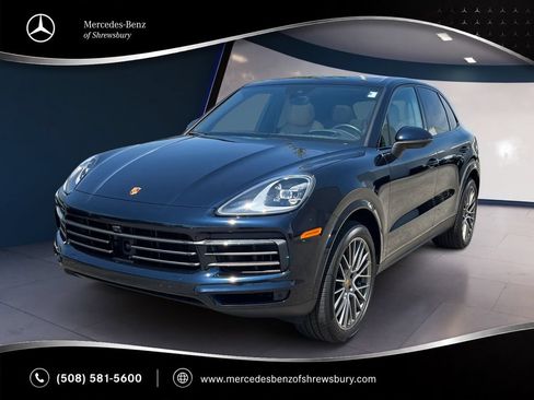 Used 2023 Porsche Cayenne AWD/4WD image 1