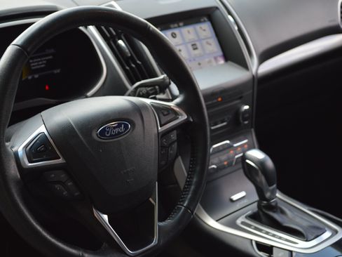 Used 2017 Ford Edge SEL w/ Equipment Group 201A AWD/4WD image 19