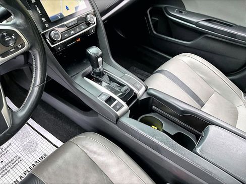 Used 2018 Honda Civic Touring image 13