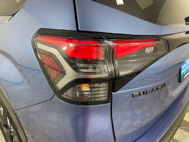 Used 2025 Subaru Forester Premium AWD/4WD image 20