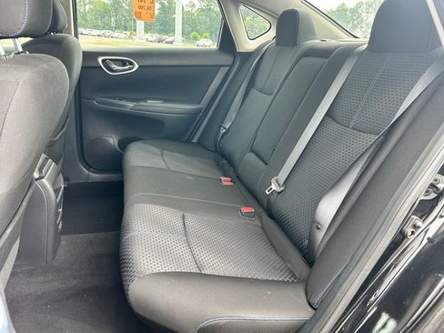 Used 2018 Nissan Sentra SR w/ Technology Package FWD image 13