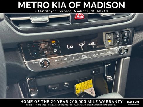 Used 2024 Kia Seltos SX w/ SX Sunroof Package AWD/4WD image 24