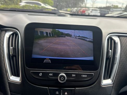 Used 2020 Chevrolet Malibu LT image 28