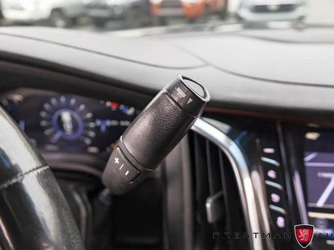 Used 2019 Cadillac Escalade ESV image 36