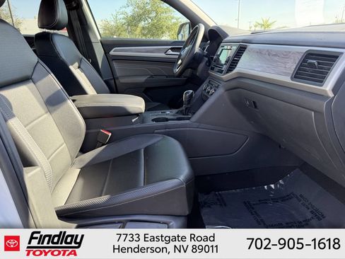 Used 2023 Volkswagen Atlas Cross Sport SE FWD image 15