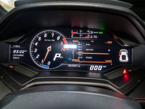 Used 2016 Lamborghini Huracan LP 580-2 image 22