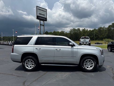 Used 2018 GMC Yukon SLT w/ Open Road Package RWD image 2