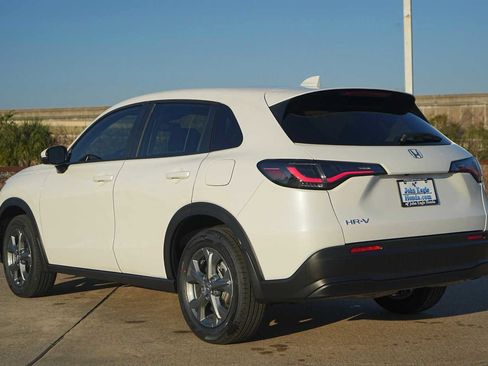New 2026 Honda HR-V LX image 4