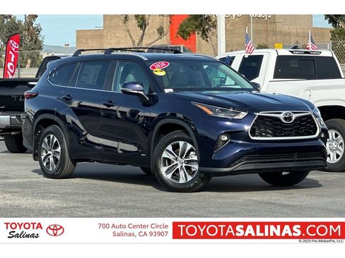 New 2026 Toyota Highlander XLE image 1