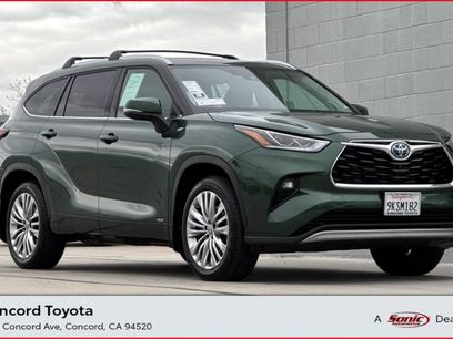 Used 2024 Toyota Highlander Platinum
