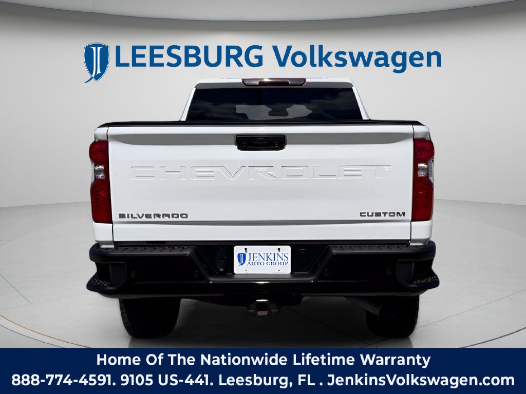 Used 2025 Chevrolet Silverado 2500 Custom w/ Custom Value Package AWD/4WD image 7