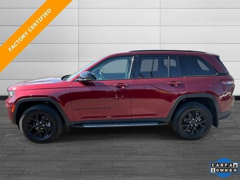 Certified 2024 Jeep Grand Cherokee Altitude AWD/4WD image 7