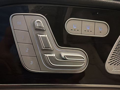 Used 2020 Mercedes-Benz GLS 450 4MATIC image 26