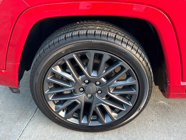 Used 2022 Jeep Compass Limited AWD/4WD image 12